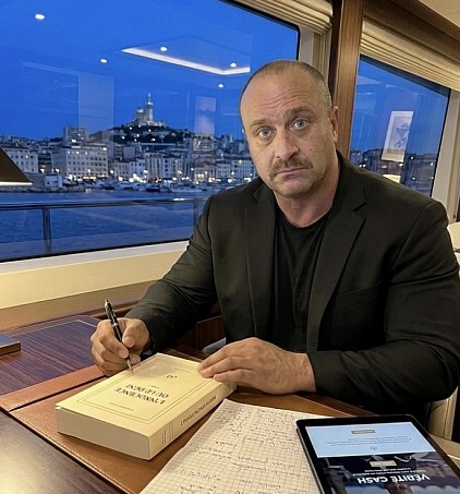Christophe Mayor, écrivain, essayiste, entrepreneur
